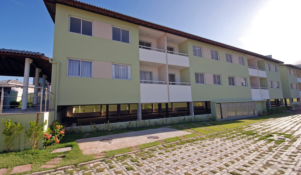 apartamentos-a-venda-a- 600-m-da-praia-de-buraquinho-17