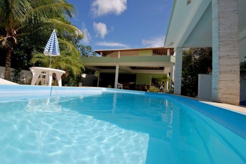 Maravilhosa casa a venda em Guarajuba