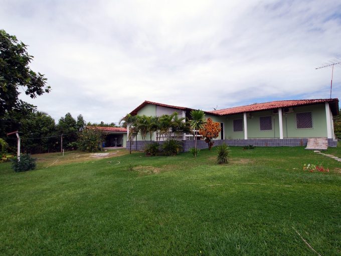 Casa com estilo rústico a venda no Encontro das Águas