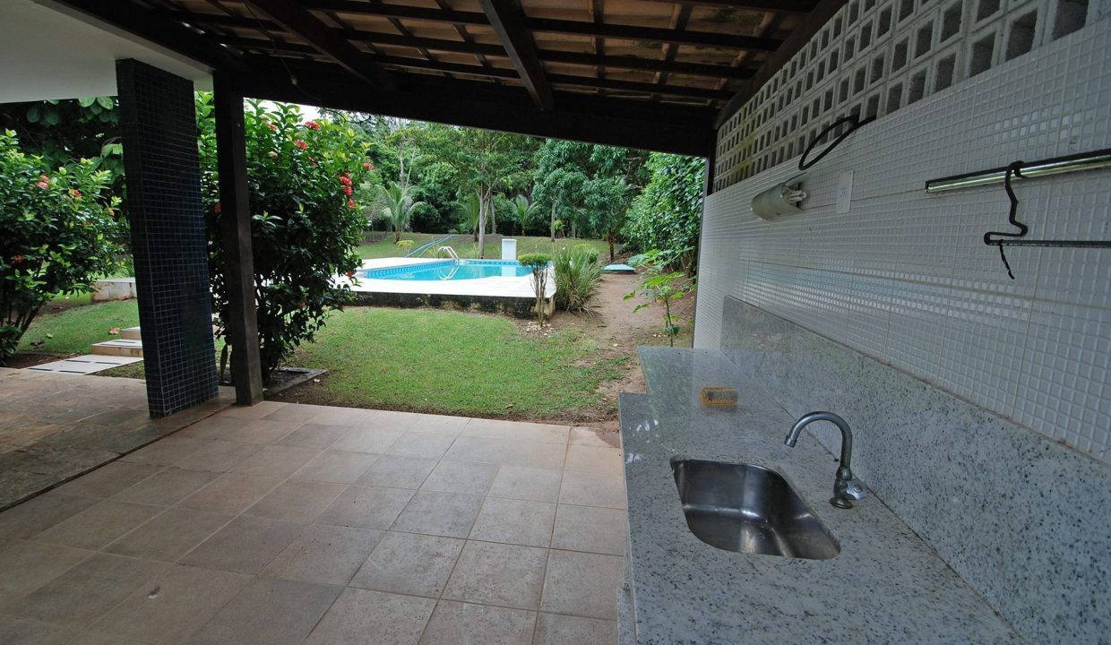 Casa em terreno plano a venda no Encontro da Águas