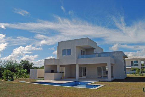 Exuberante casa nova a venda em Busca Vida