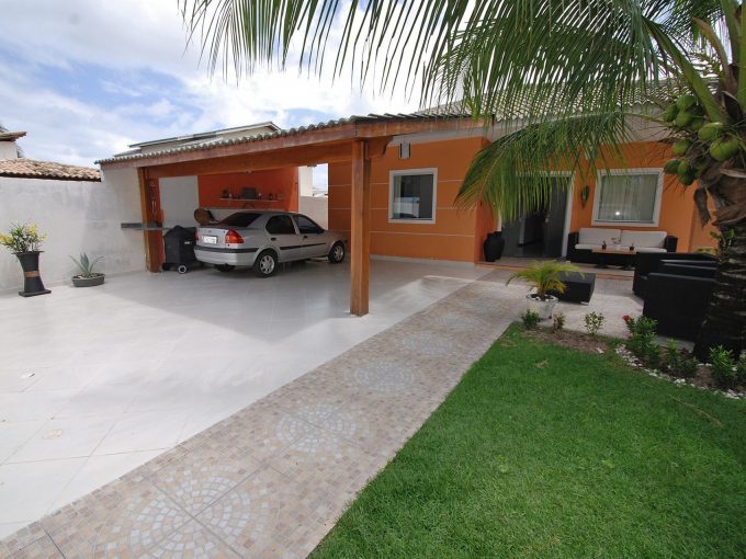 casa a venda perto da praia de Ipitanga