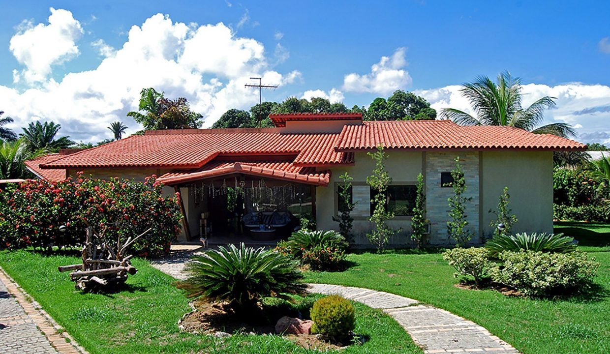 Encontro das Águas confortável casa a venda