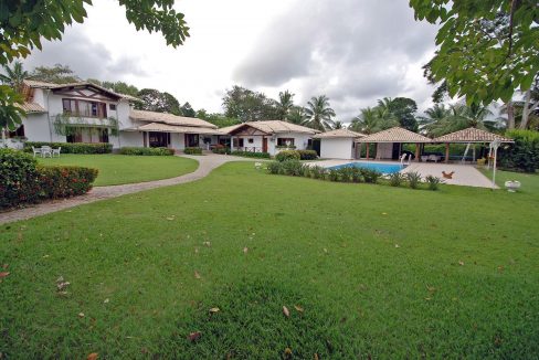 Elegante casa a venda no Encontro das Águas