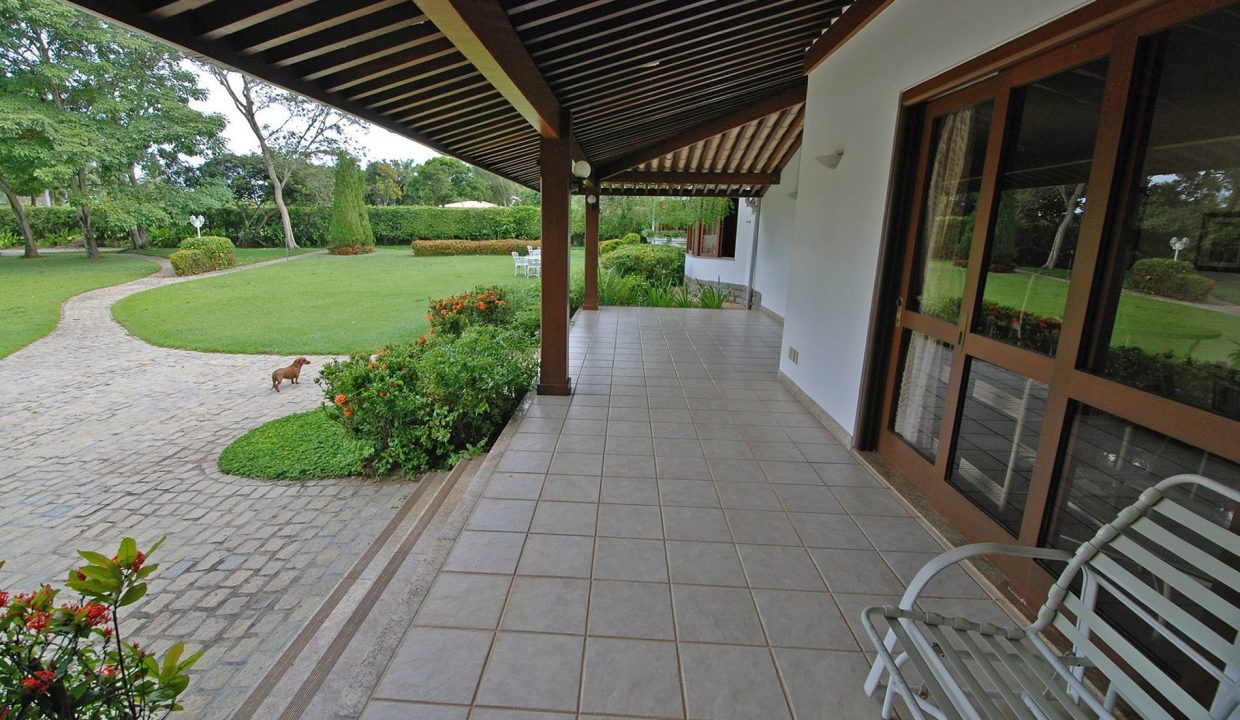 Elegante casa a venda no Encontro das Águas