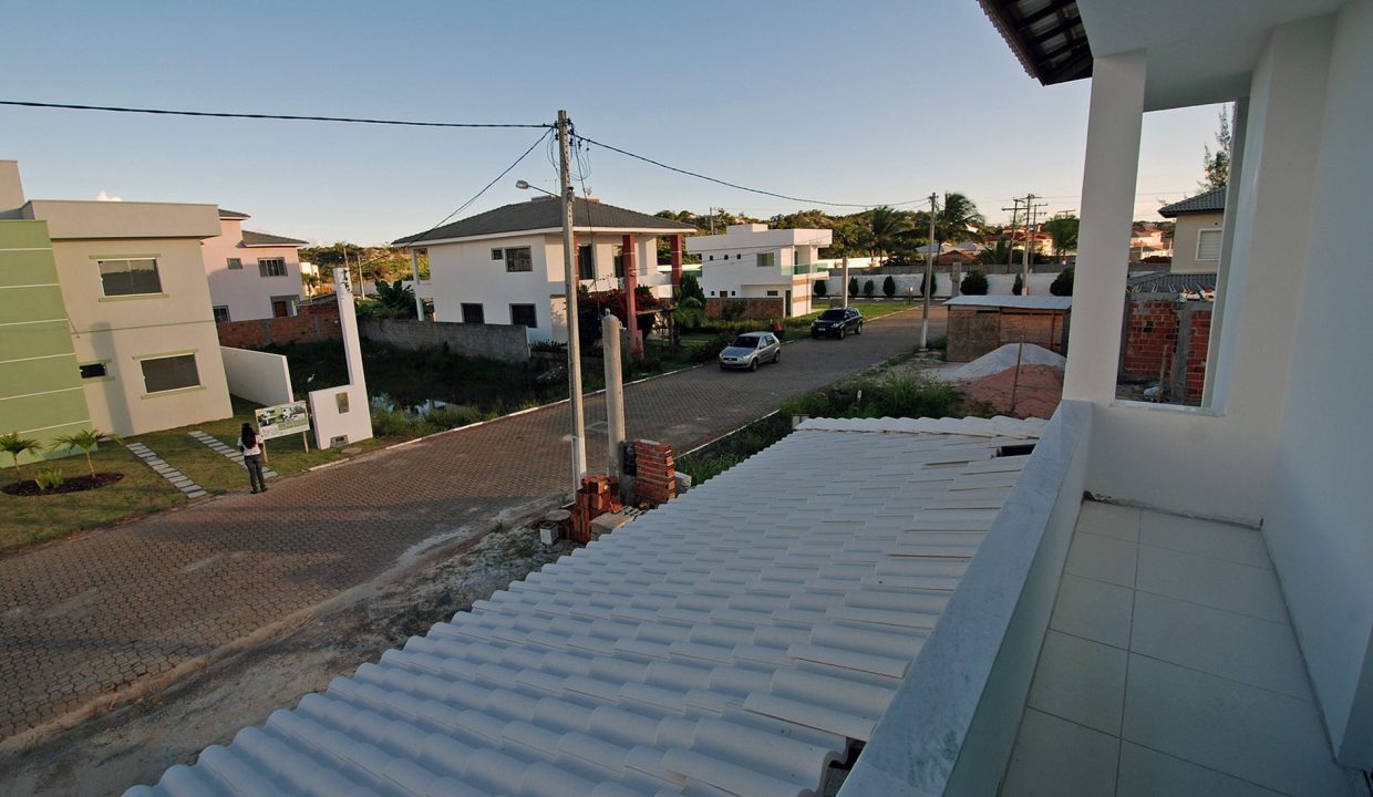 Ótima casa com piscina a venda em Jauá