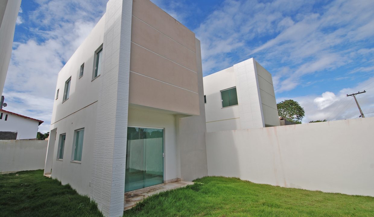 Casa com ótimo acabamento a venda em Abrantes (1)