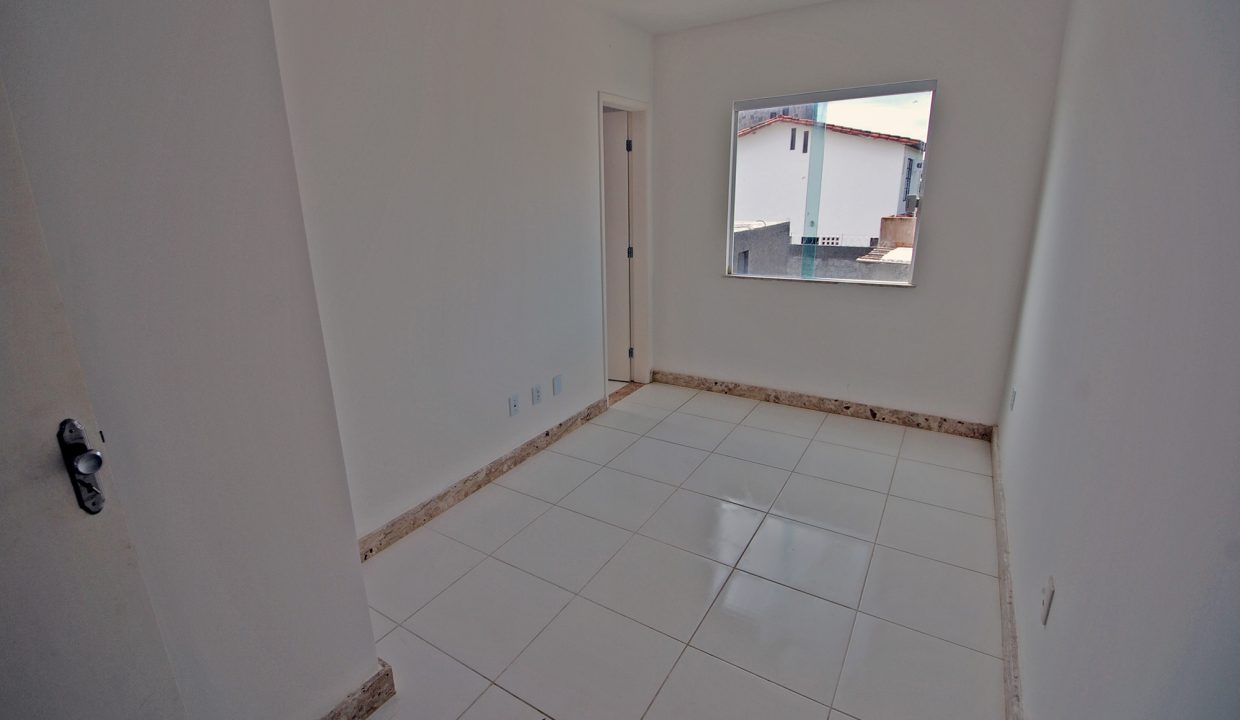 Casa com ótimo acabamento a venda em Abrantes (7)