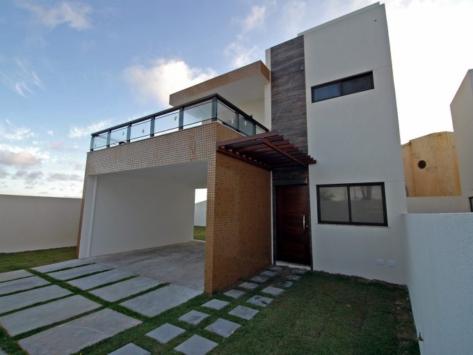 Casa em frente a praia à venda em Ipitanga