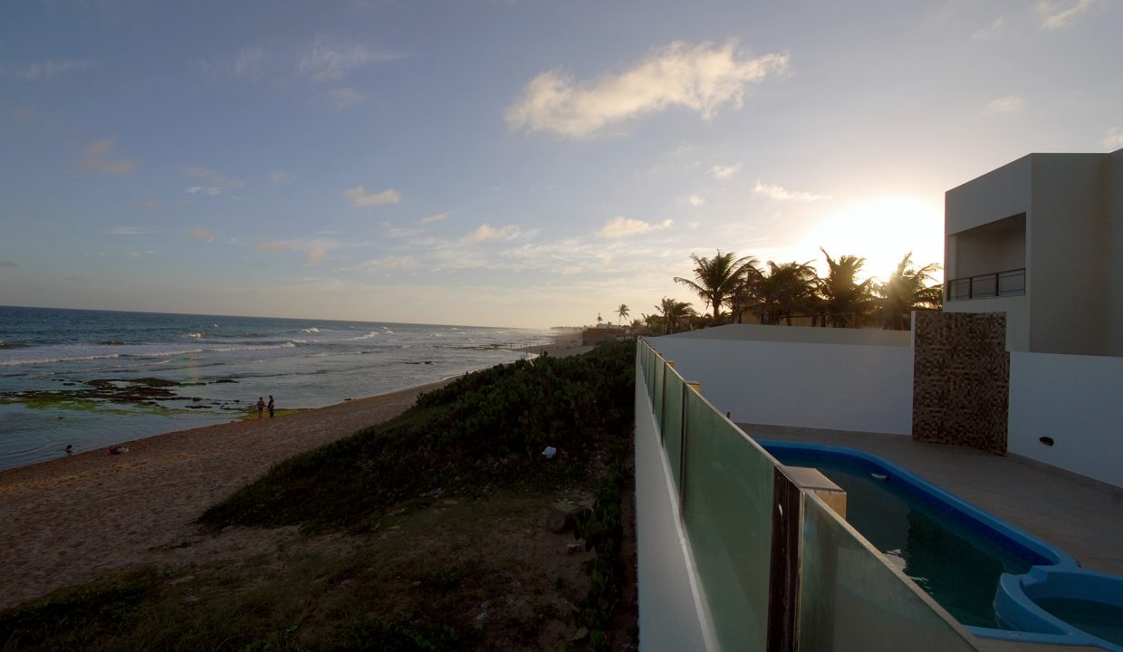 casa-a-venda-frente-praia-ipitanga-6