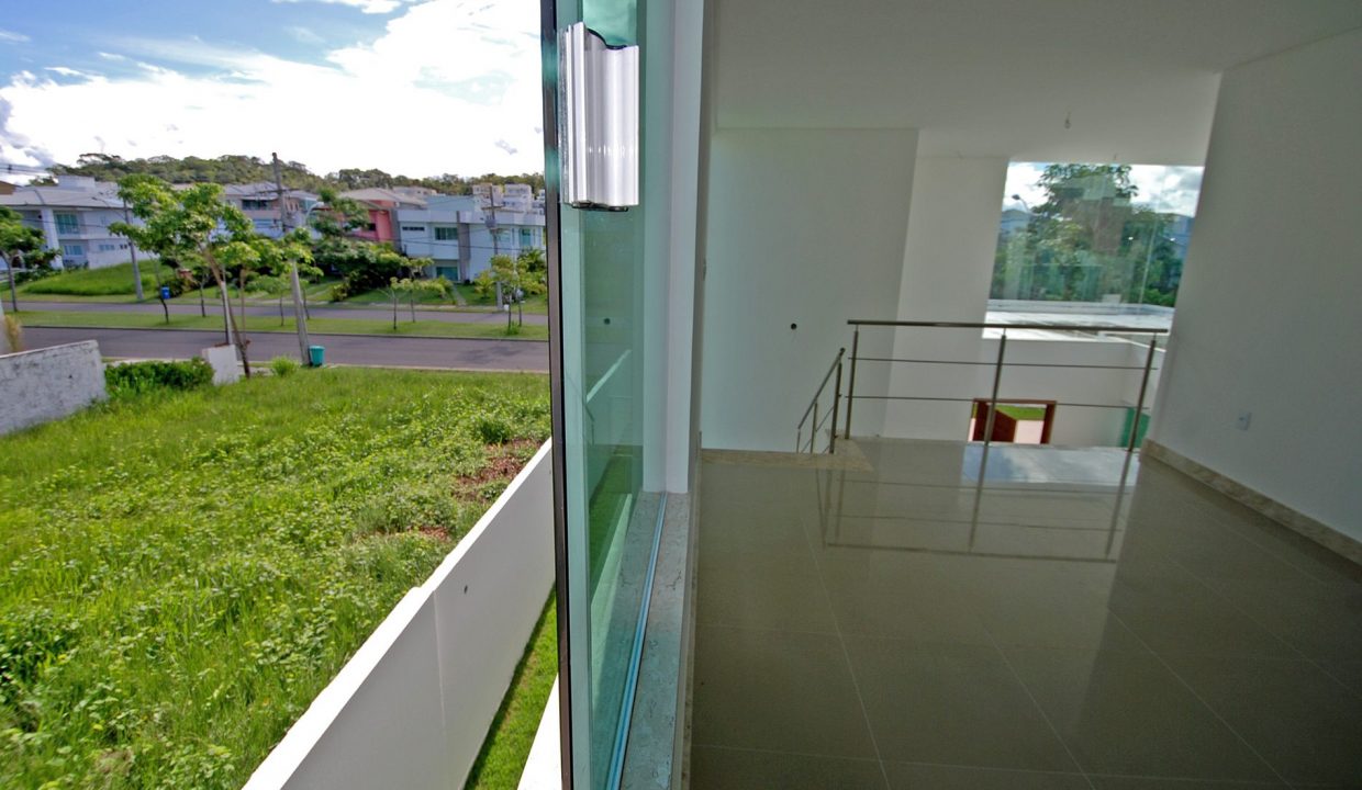 casa-elegante-a-venda-alphaville-litoral-norte-27