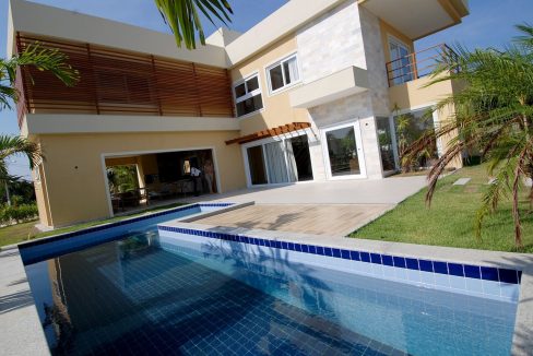 Luxuosa casa a venda Paraíso dos Lagos Guarajuba