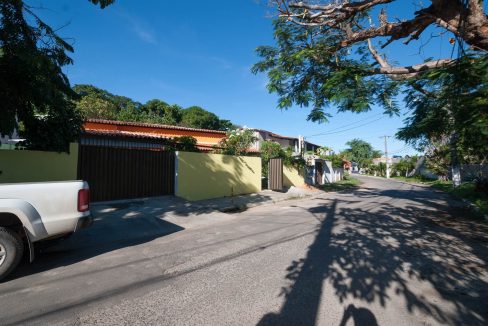 Casa reformada a venda em Itapuã Salvador