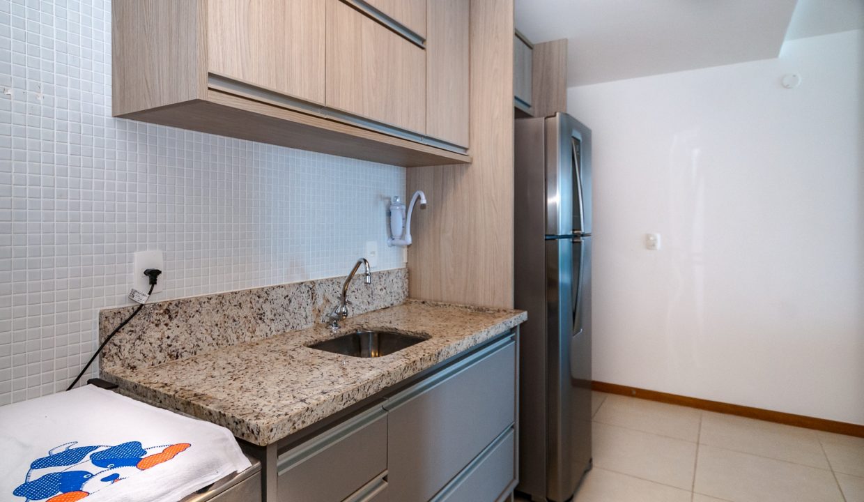 Apartamento de frente para o mar na melhor localização na Barra-11