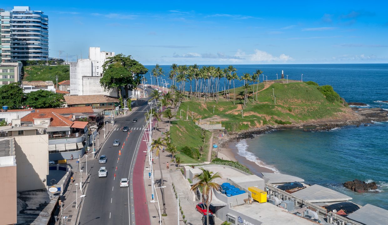 Apartamento de frente para o mar na melhor localização na Barra-16