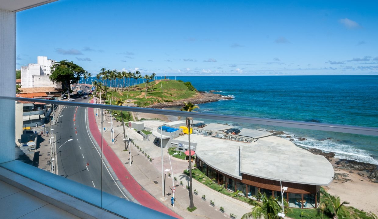 Apartamento de frente para o mar na melhor localização na Barra-5