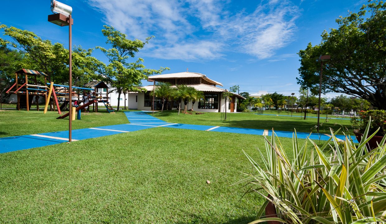 Casa de luxo a 150 m da praia a venda em Guarajuba