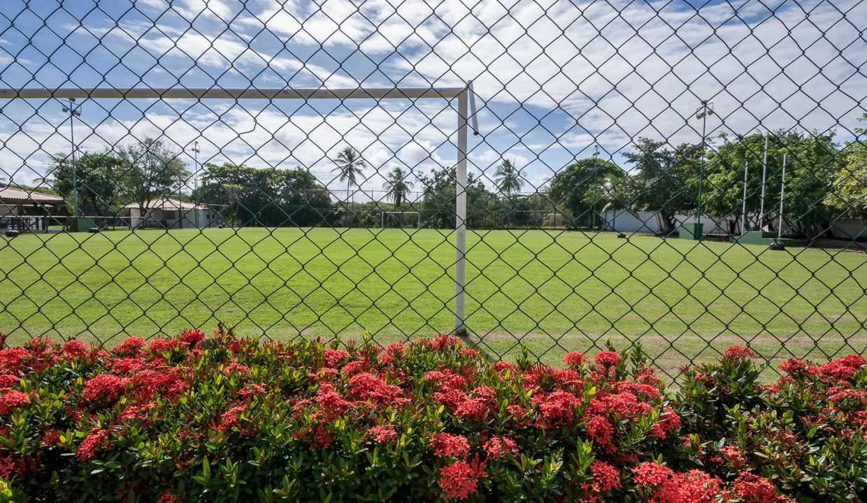 Casa de luxo a 150 m da praia a venda em Guarajuba