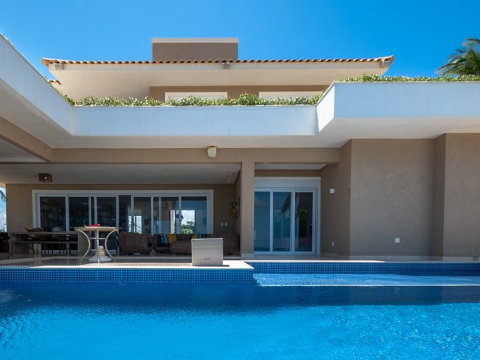 Excelente casa de luxo frente mar em Jacuípe