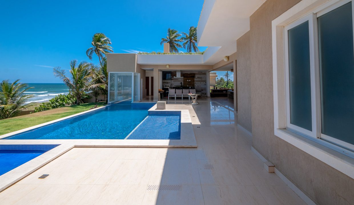 Excelente casa de luxo frente mar em Jacuípe (1)