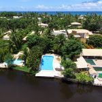 Casa a venda no condomínio de luxo Interlagos Bahia