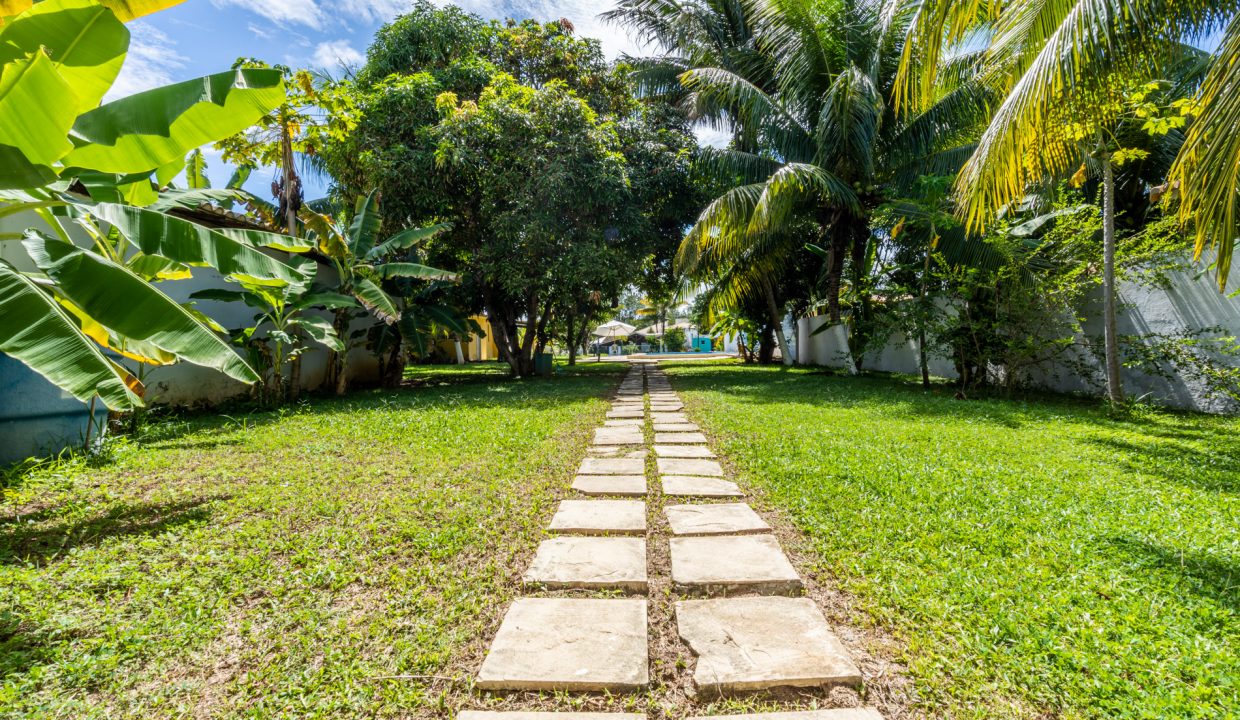 Casa a venda no condomínio de luxo Interlagos Bahia (18)