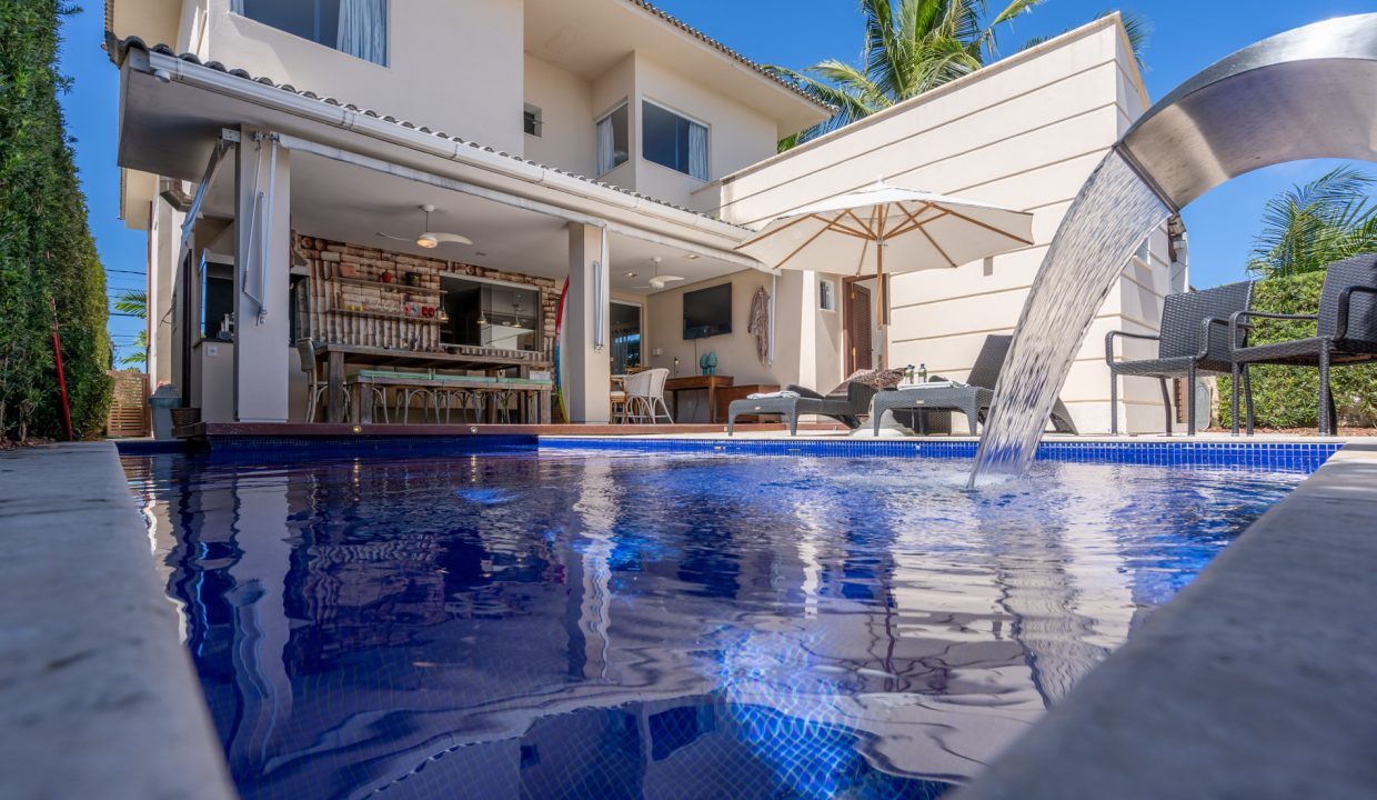 Casa de luxo com piscina a venda em Vilas do Atlântico (7)