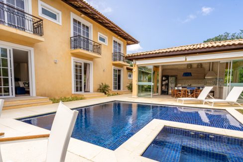 Luxury home for sale Quinta da Lagoa in Itacimirim