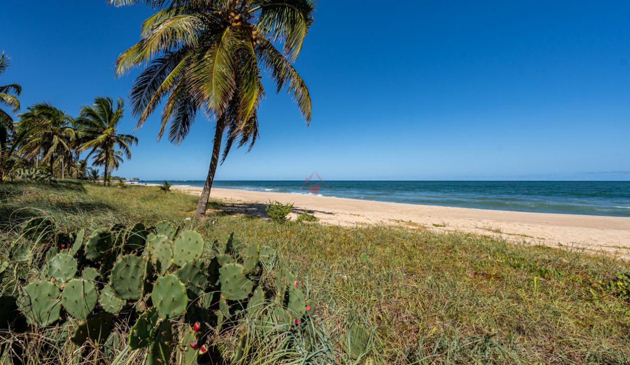 Mansão de luxo frente mar para aluguel temporada em Guarajuba-38