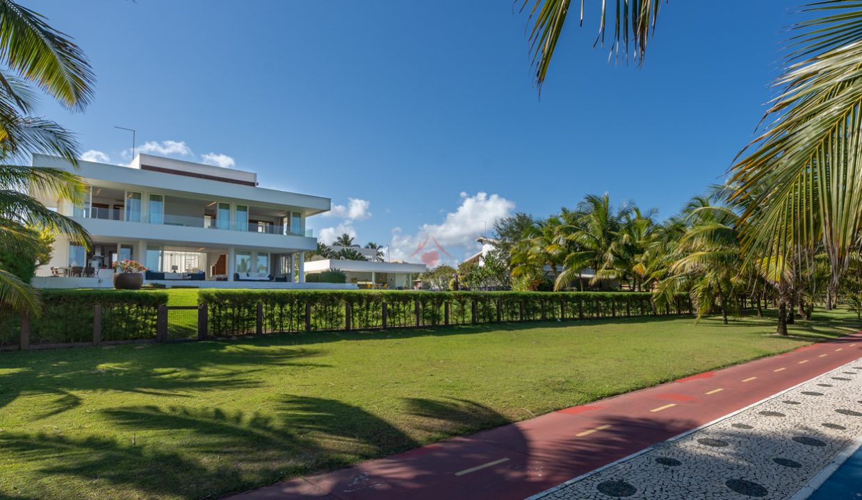 Mansão de luxo frente mar para aluguel temporada em Guarajuba-40