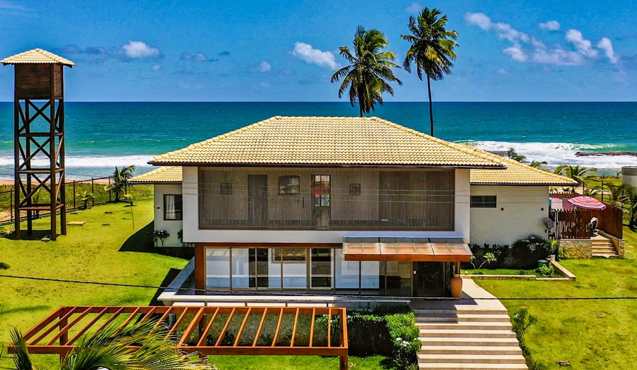 Casa de luxo frente a praia e fundo lagoa Praia dos Lagos