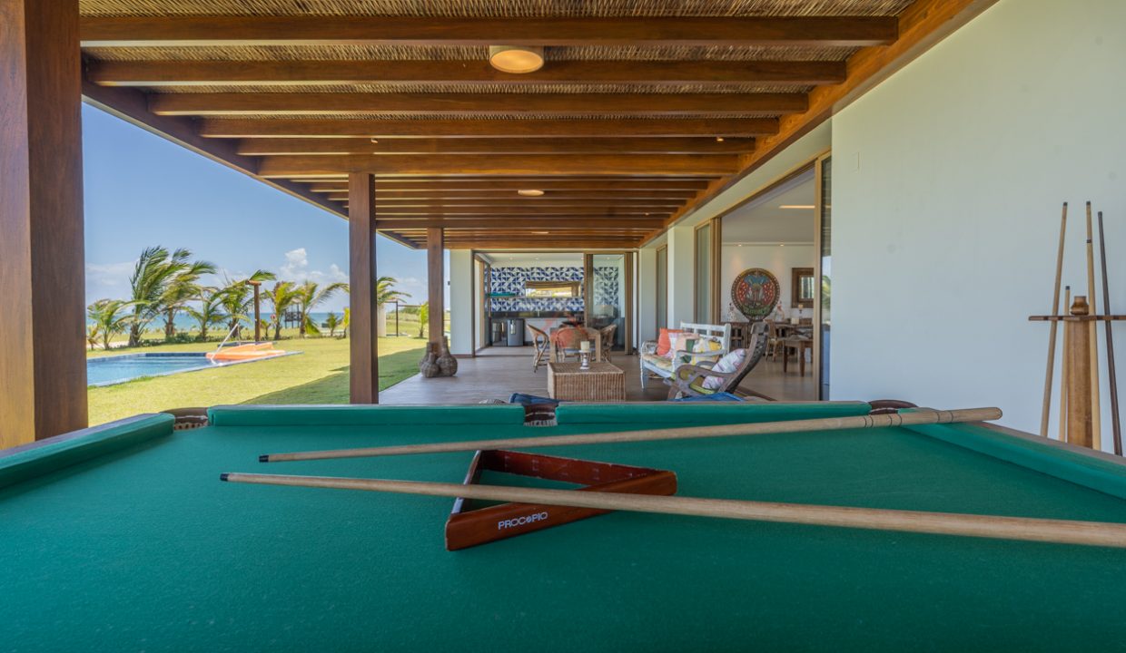 Casa de luxo frente a praia e fundo lagoa Praia dos lagos (14)