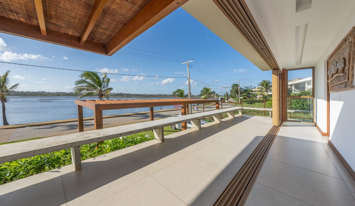 Casa de luxo frente a praia e fundo lagoa Praia dos lagos (32)