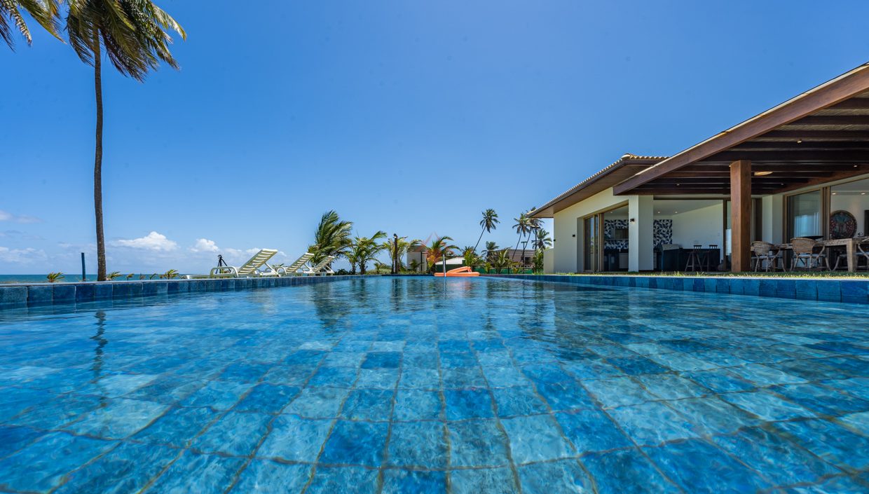 Casa de luxo frente a praia e fundo lagoa Praia dos lagos (5)