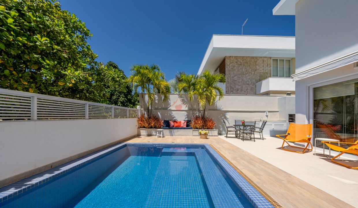 Casa elegante e moderna pé na areia em Guarajuba (23)