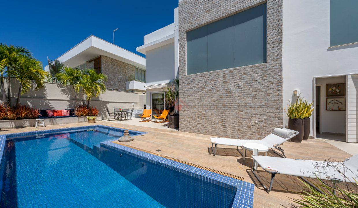 Casa elegante e moderna pé na areia em Guarajuba (24)