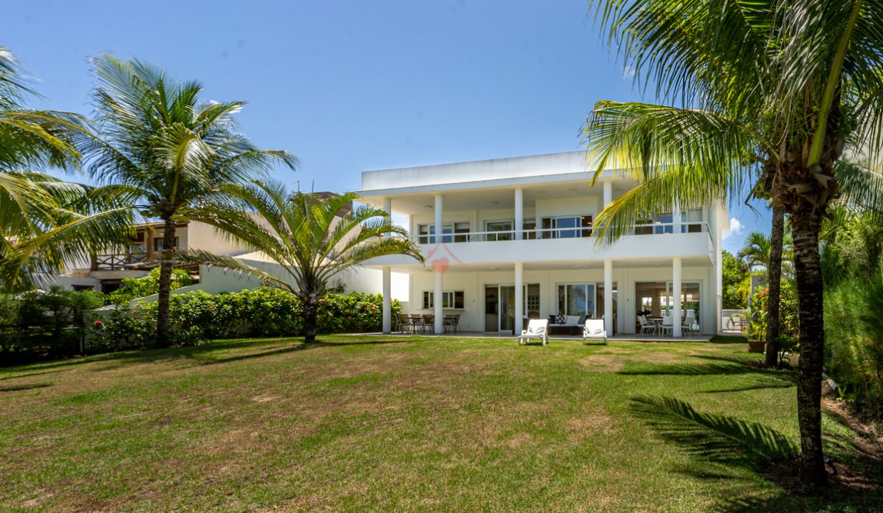 Casa elegante e moderna pé na areia em Guarajuba (6)