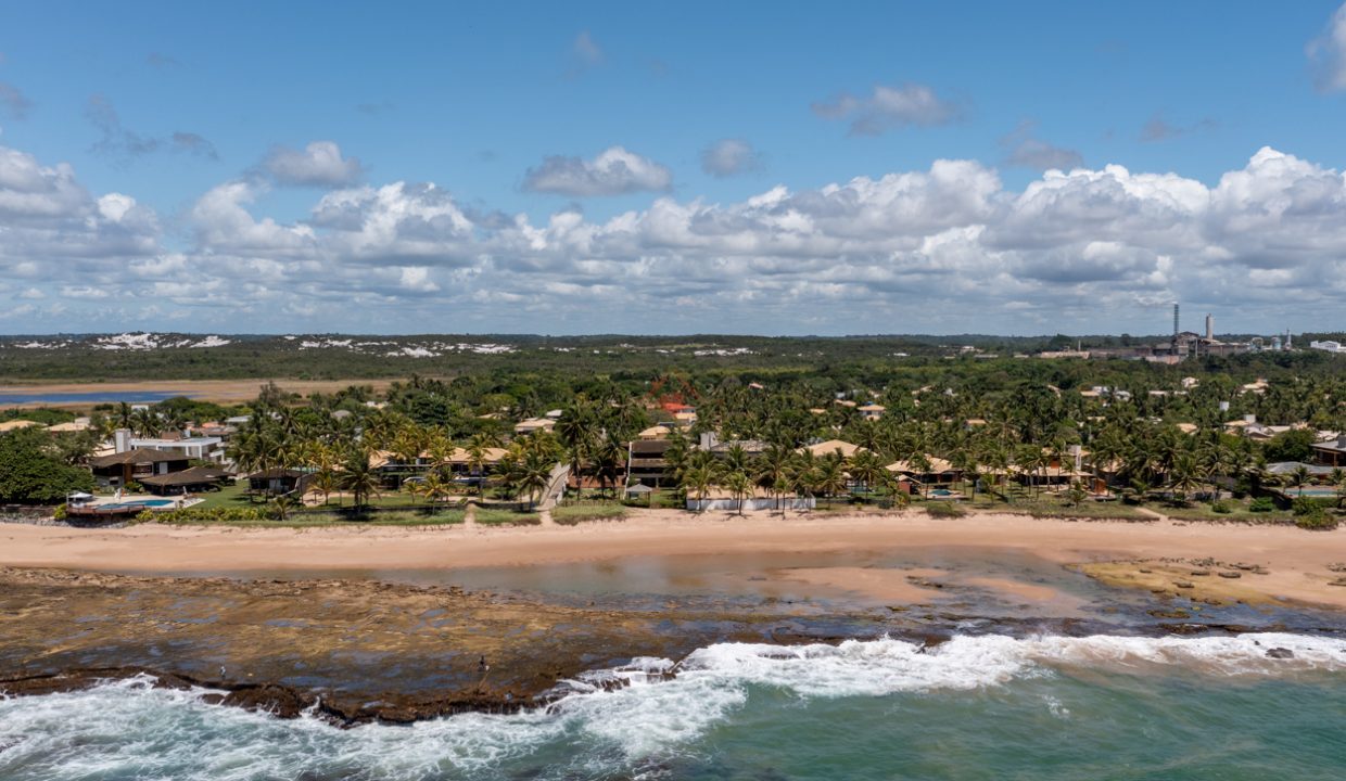 Casa frente mar com anexo e terreno de 2.500 m2 em Interlagos (32)