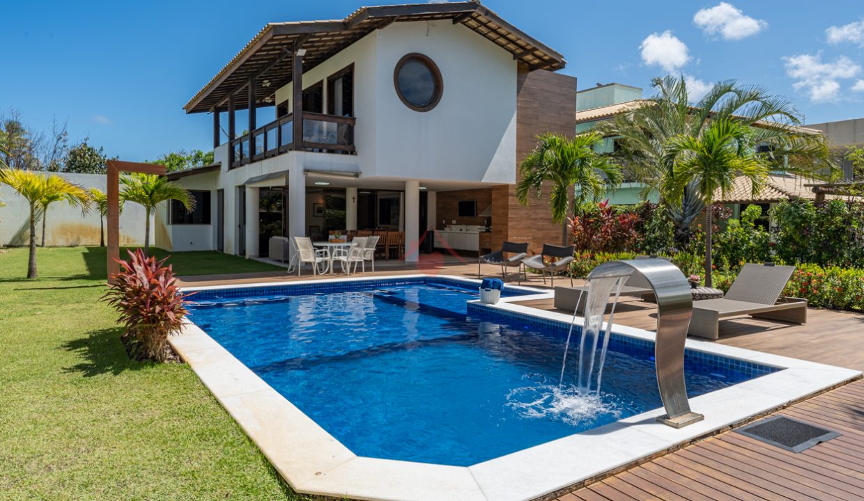 Casa a venda no condomínio de luxo a 100 m da praia Guarajuba-14