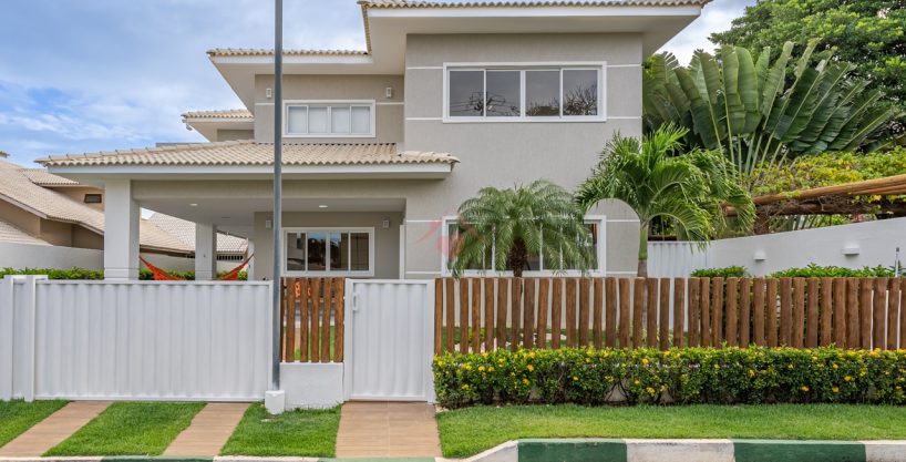 Casa aconchegante e ampla a 100 m da praia de Guarajuba