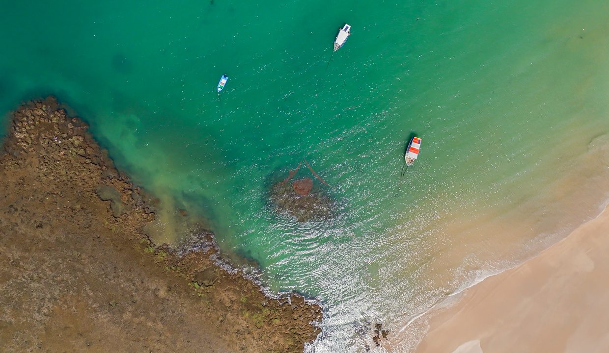 Mansão sensacional com vista frente mar a venda em Guarajuba-54