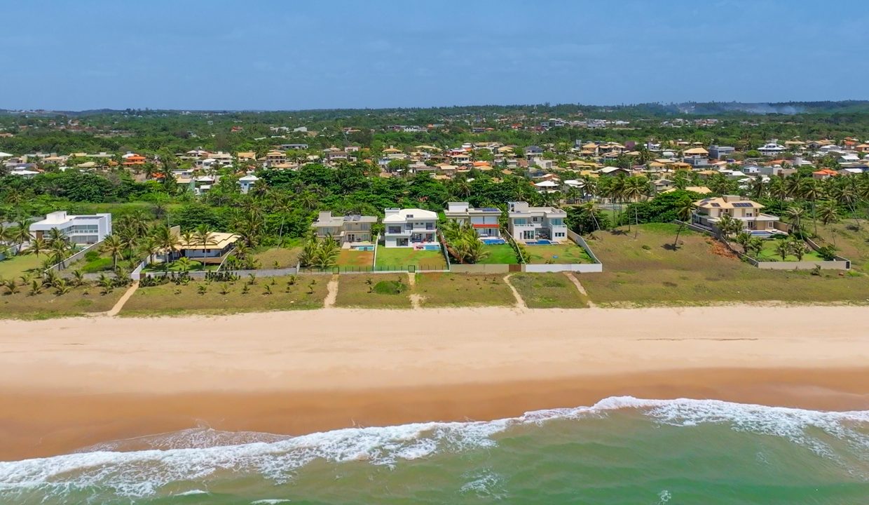 Mansão nova a venda de frente pra praia em Barra do Jacuipe-35