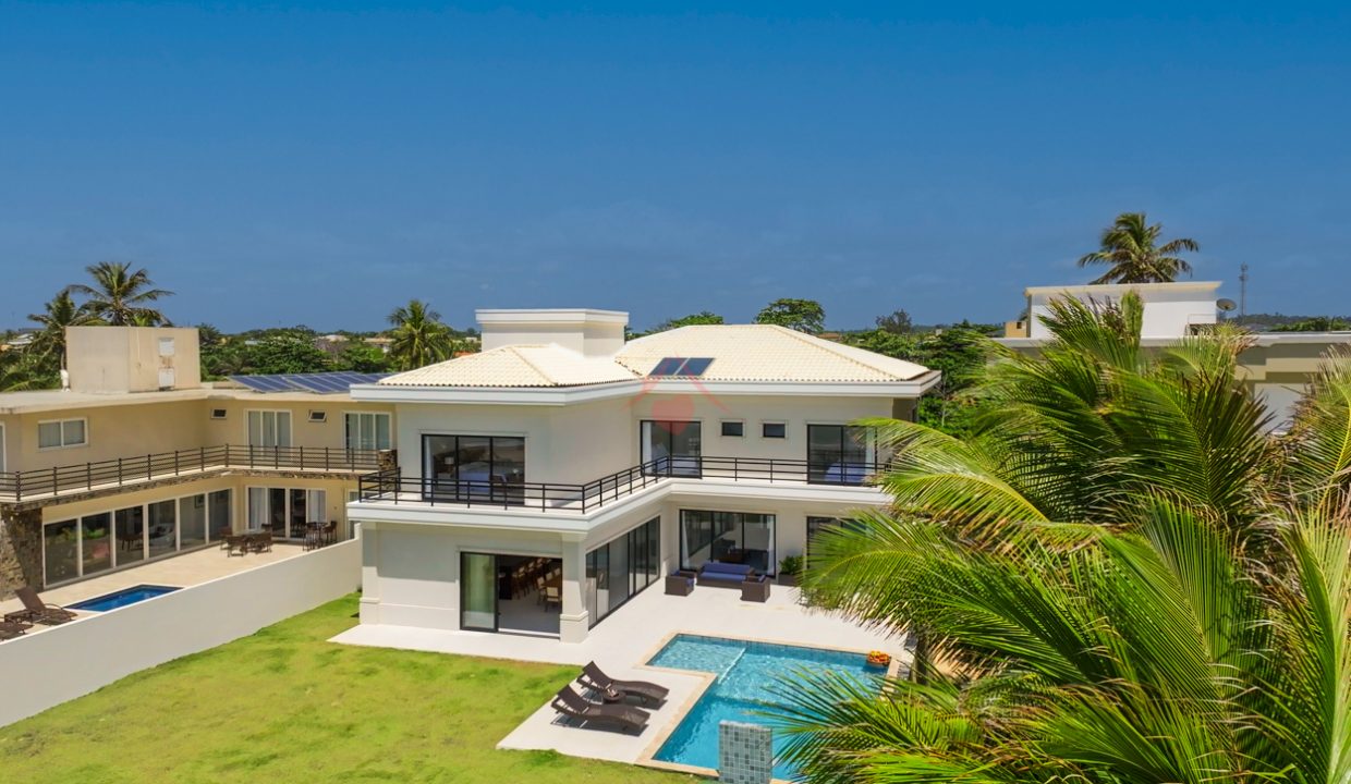 Mansão nova a venda de frente pra praia em Barra do Jacuipe-36