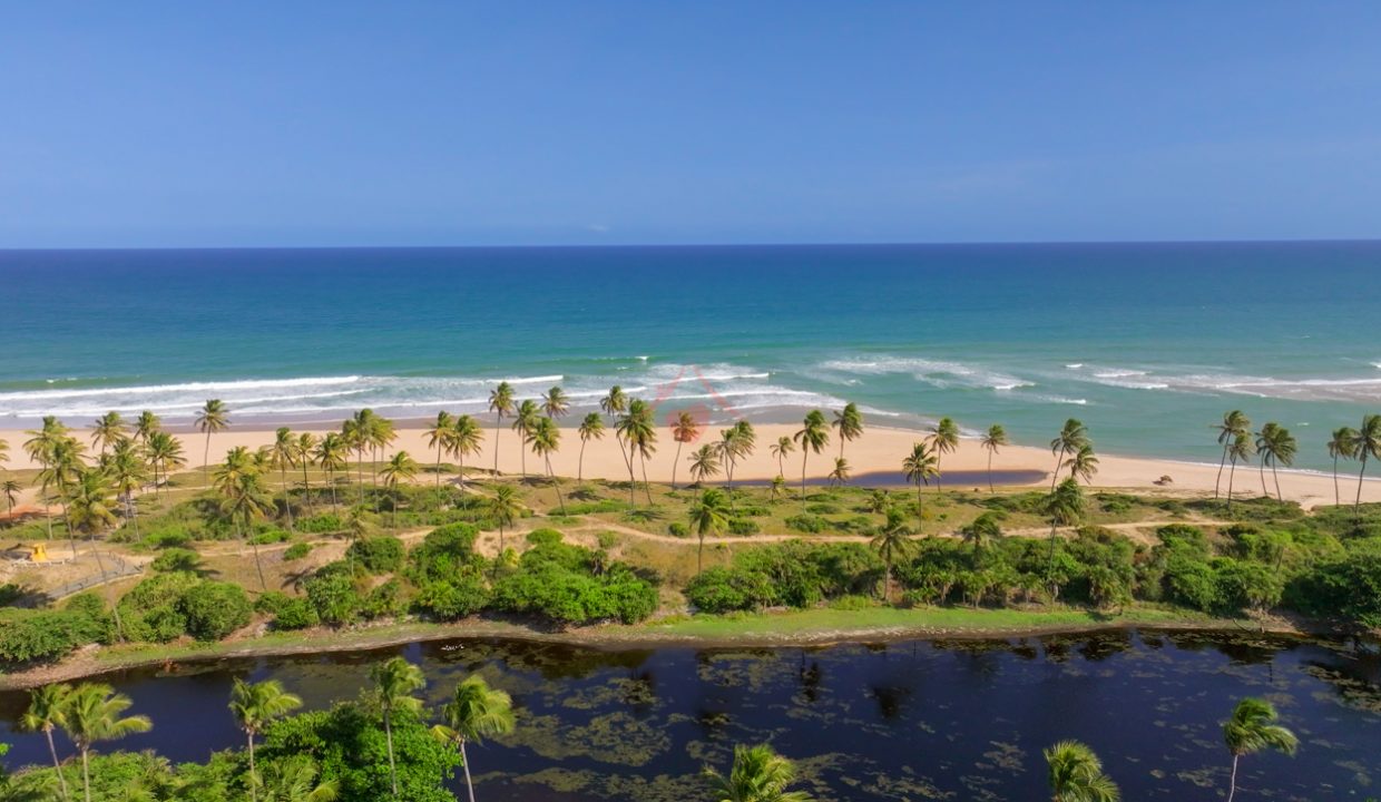 Mansão nova a venda de frente pra praia em Barra do Jacuipe-42