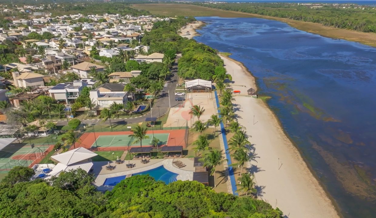 Mansão à venda de frente ao lago em Guarajuba-40