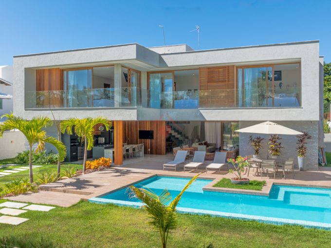 Casa de luxo a 80 m da praia a venda Guarajuba