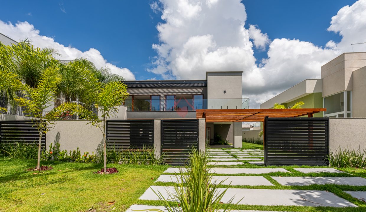 Casa nova e moderna a venda Alphaville Litoral I